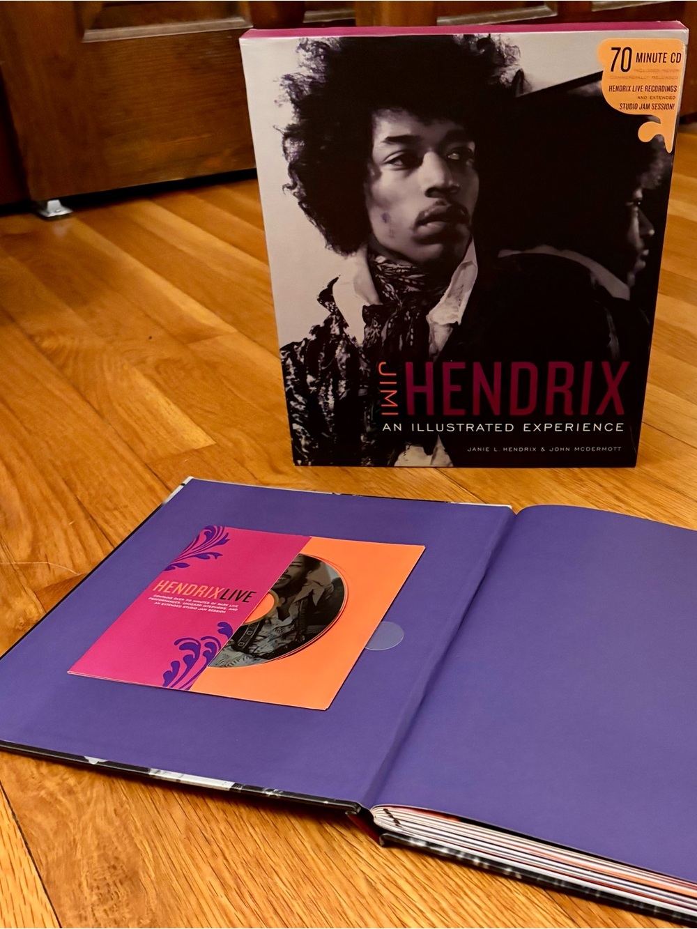 Jimi Hendrix An Illustrated Experience - Purple Collector Edition